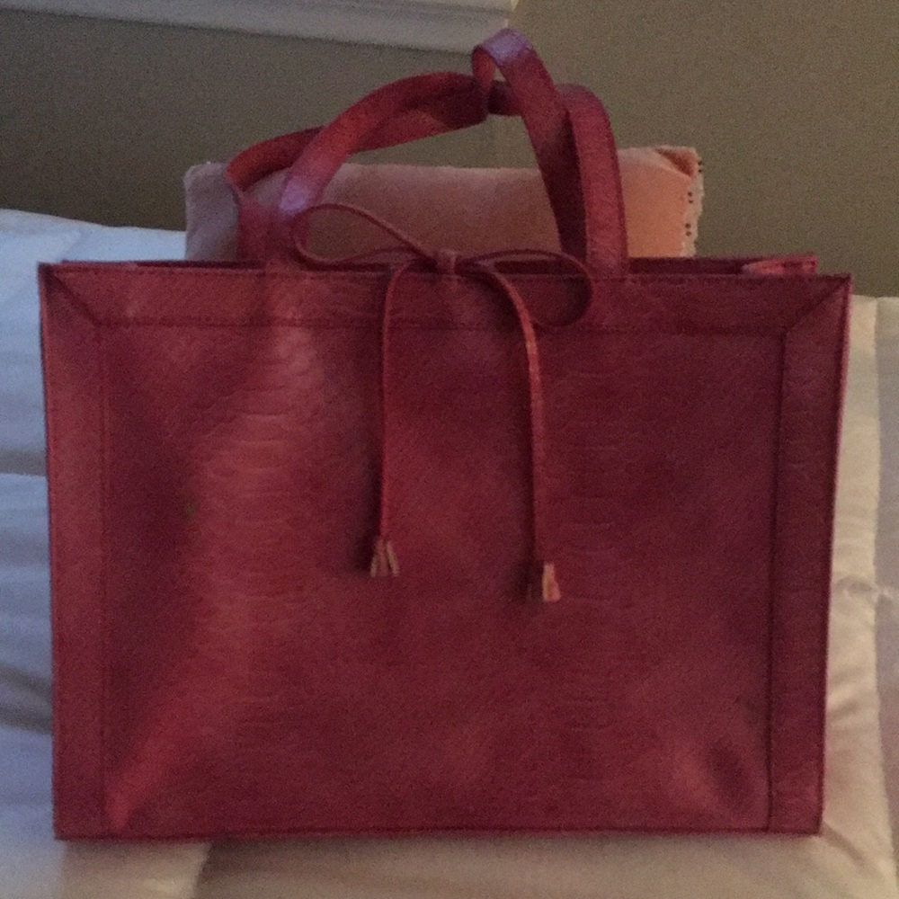 Never used Liz tote in hot pink.